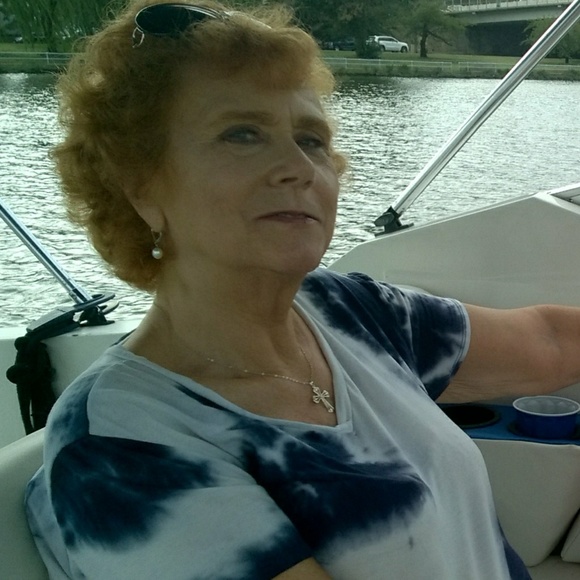 Meet your Posher, Peggy - Picture 1 of 2